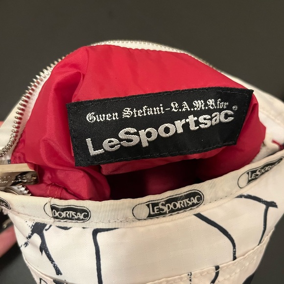 Gwen Stefani - LAMB for LeSportsac Lamb Crossbody Bag - Picture 3 of 11